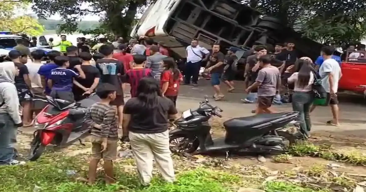 Rem Sudah Dilaporkan Bermasalah Sejak Jumat, Bus DAMRI Tetap Jalan & Akhirnya Kecelakaan di Sanggau