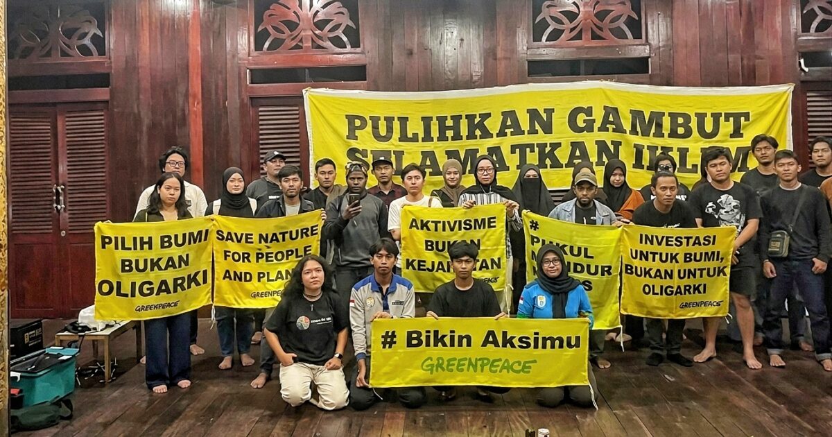 Nobar “Pesta Babi”: Potret Eksploitasi Hutan di Tanah Papua