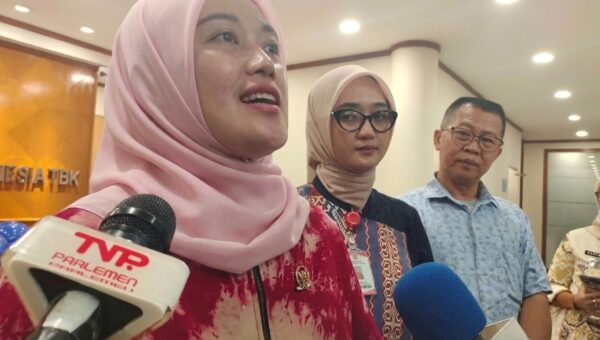 Harga Telur Bebek Anjlok, Komisi VII DPR Desak Pemerintah