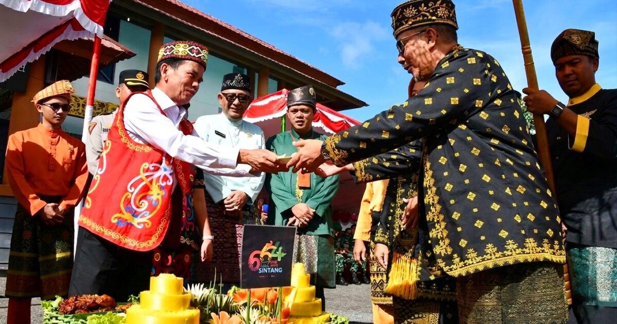 Hari Jadi Kota Sintang ke-664, Bupati Bala Pimpin Upacara Khidmat