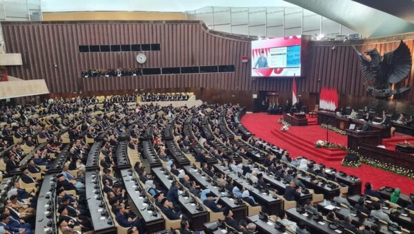 DPR Setujui Revisi UU Polri Jadi Usul Inisiatif