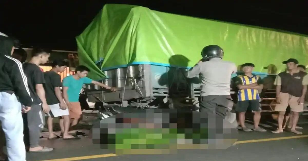 Pemotor Tewas Tabrak Truk di Selakau Sambas