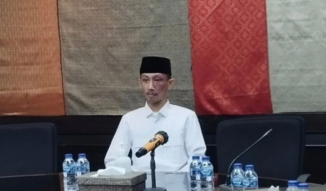 Viral Merokok saat Rapat, Legislator Jember Minta Maaf