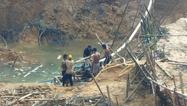 Dua Penambang Emas Ilegal Tewas Tertimbun Longsor di Bengkayang