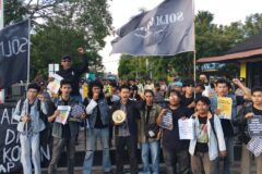 Mahasiswa Demo PLN Kalbar, Tuntut Kompensasi Mati Lampu
