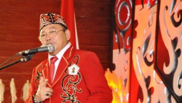 Cornelis Ajak Masyarakat Dayak Kibarkan Merah Putih di HUT RI