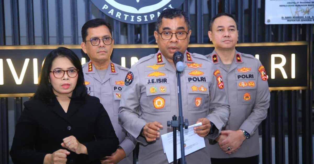 Polri Kerahkan 300 Brimob Atasi Karhutla Kalbar.