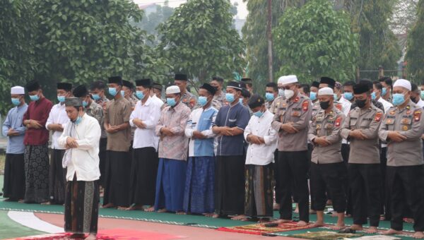 Personel Polres Landak Gelar Doa Bersama Lintas Agama, Mohon Turun Hujan dan Perlindungan dari Bencana Karhutla