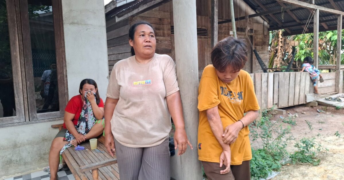 Warga Sekadau Keluhkan Air Hitam dan Gatal-Gatal